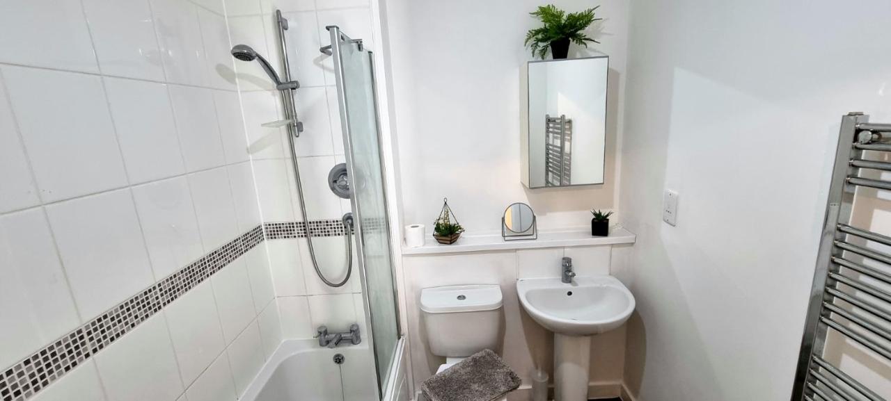 360 Serviced Accommodations - Colchester Marine Quay - 1 Double Bedroom Apartment エクステリア 写真