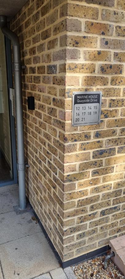 360 Serviced Accommodations - Colchester Marine Quay - 1 Double Bedroom Apartment エクステリア 写真